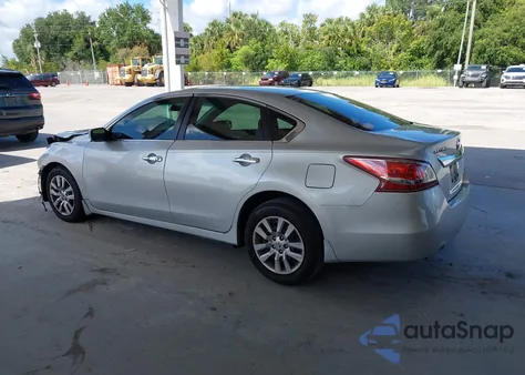 2013 Nissan Altima 2.5 S z USA, uszkodzony, nr VIN 1N4AL3AP0DC138950